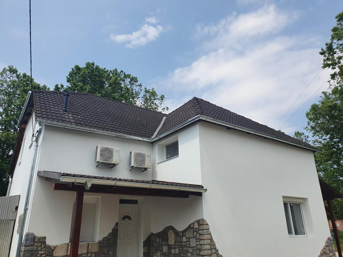 Sosto Apartman Székesfehérvár Zewnętrze zdjęcie