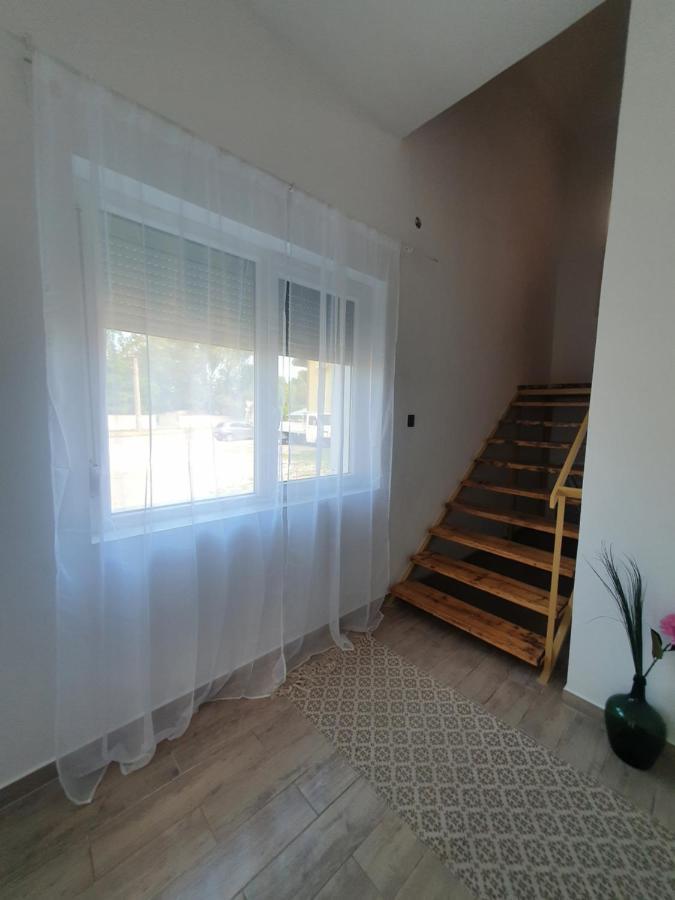 Sosto Apartman Székesfehérvár Zewnętrze zdjęcie