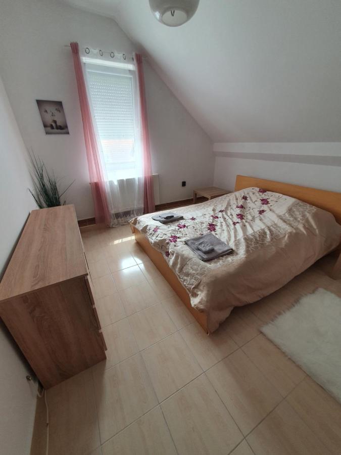 Sosto Apartman Székesfehérvár Zewnętrze zdjęcie