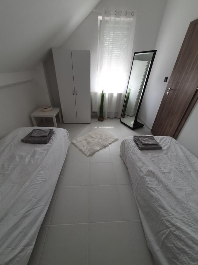 Sosto Apartman Székesfehérvár Zewnętrze zdjęcie